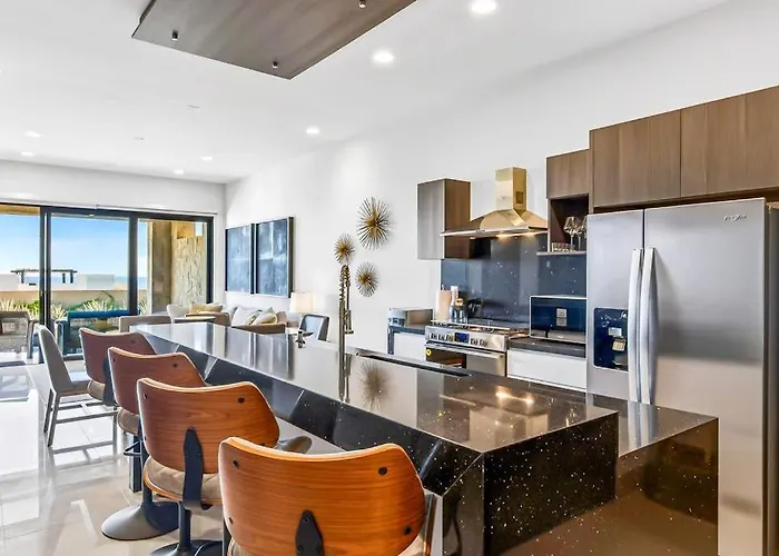 Ferienhaus Modern With Ocean View, Pool, Patio, Tennis & Gym *